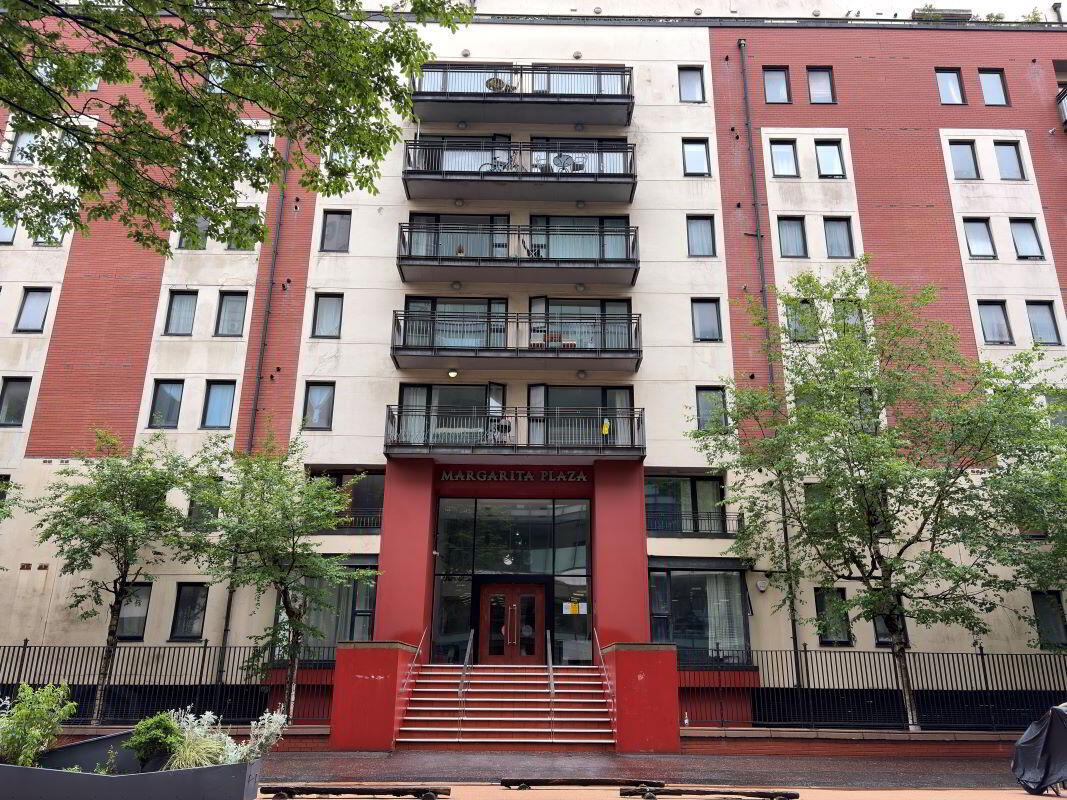81 Adelaide Street 1 of 25