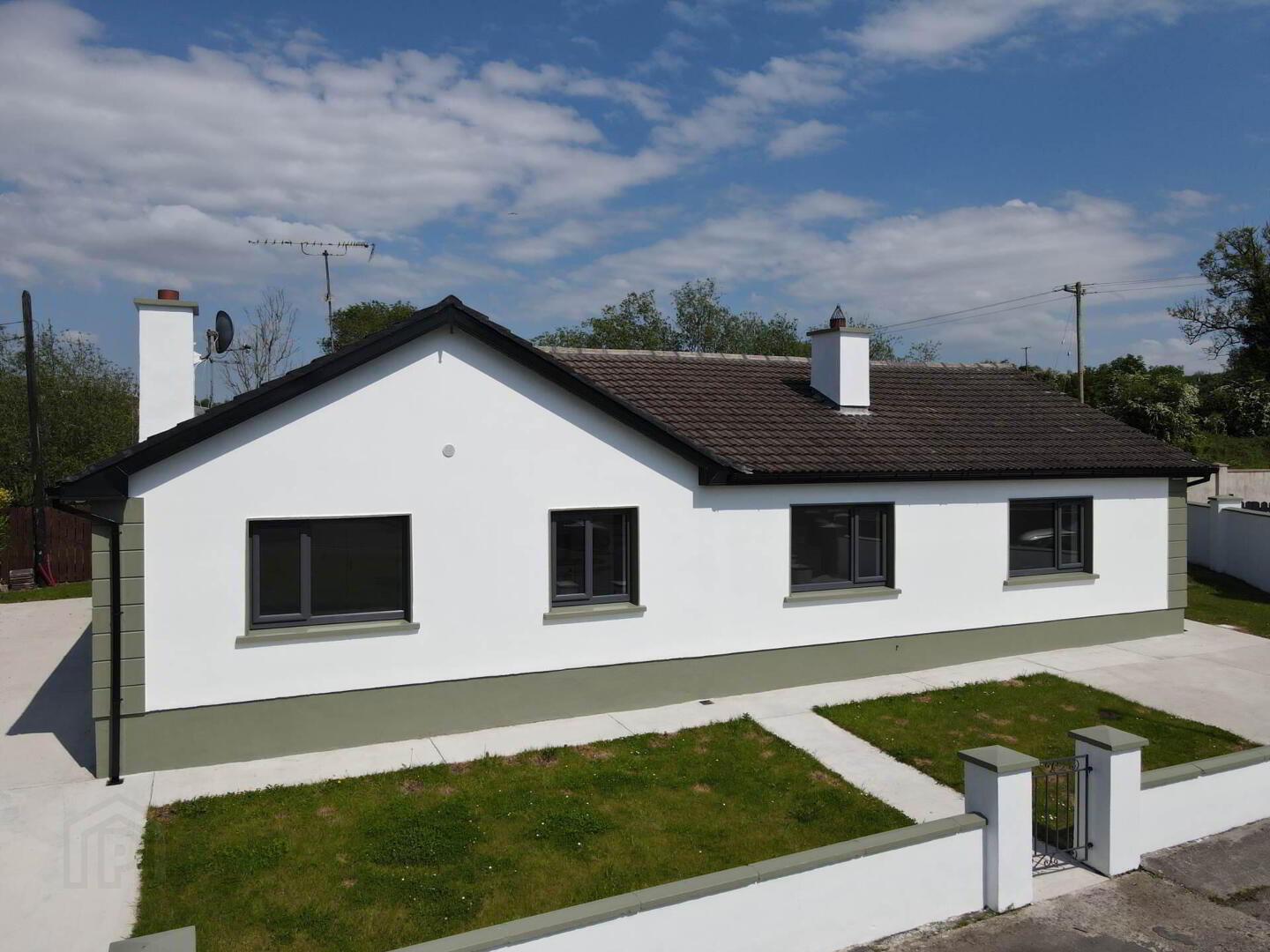 5 Beckscourt Lawns 2 of 20