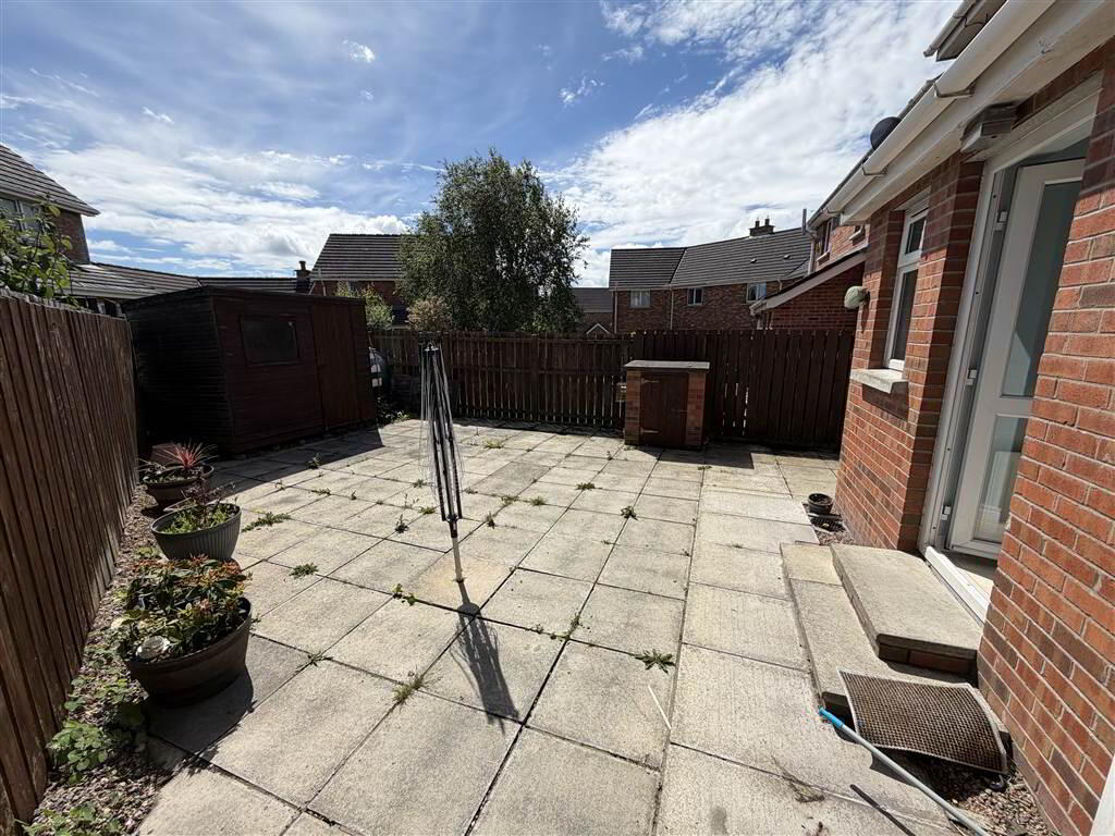 6 Demesne Crescent 24 of 25