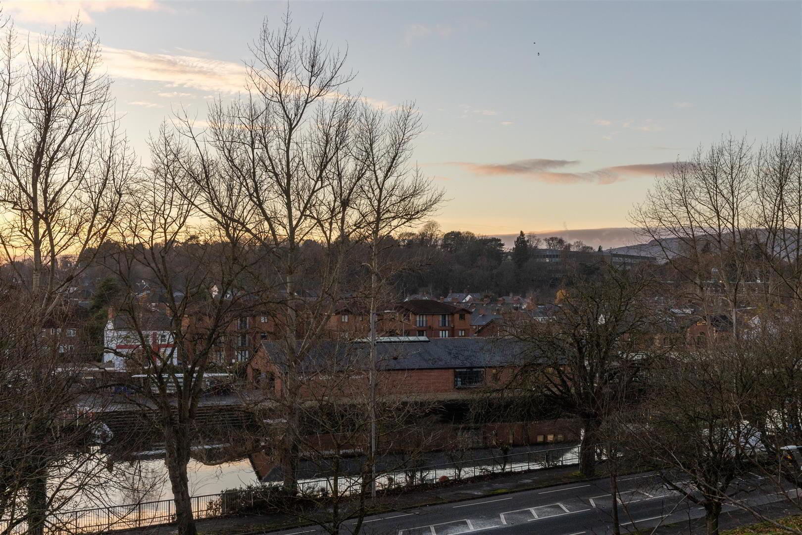 Apt 15 Bridge House, 9 Lagan Way 31 of 32