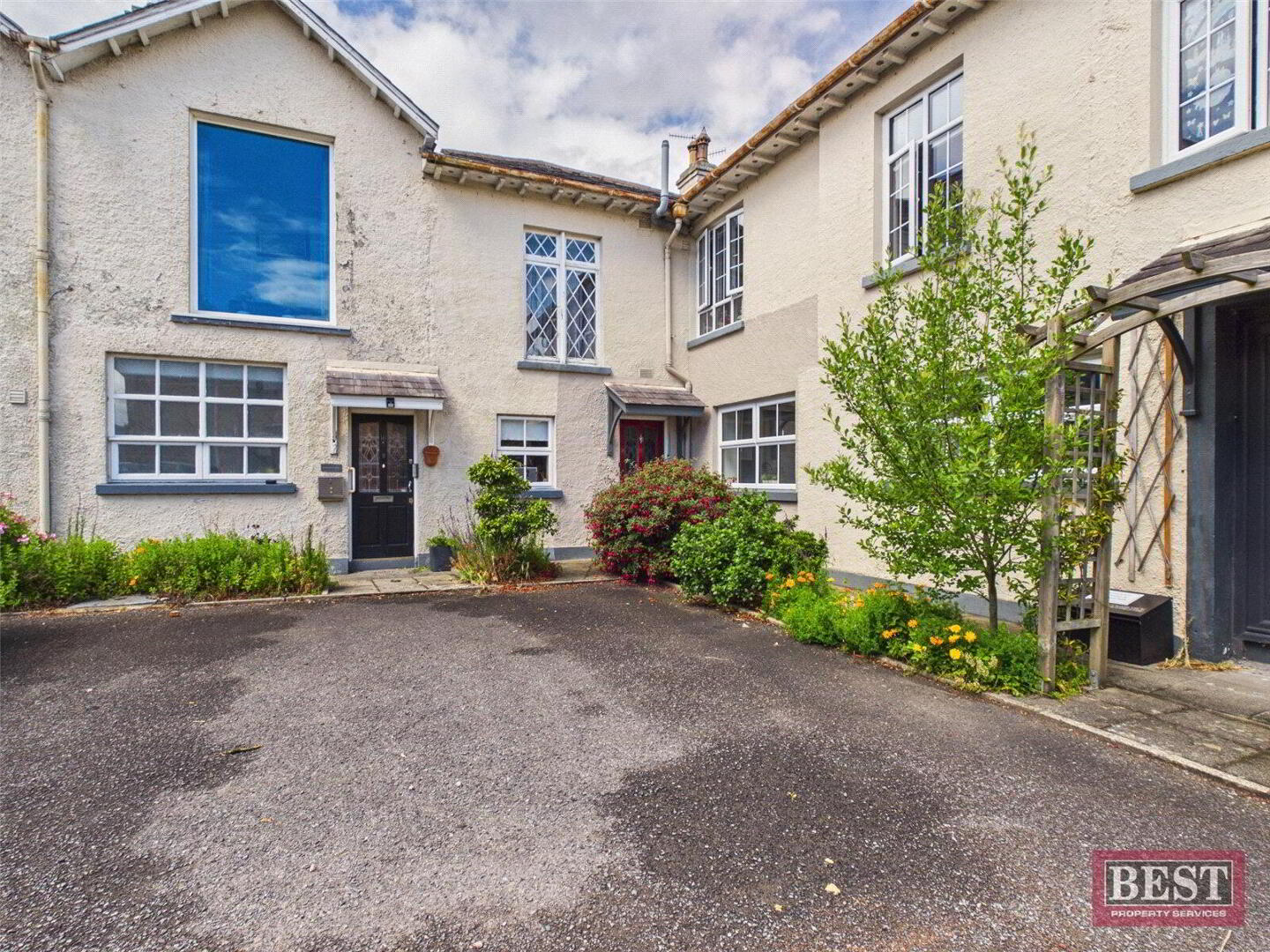 14A Old Hall Court 15 of 16