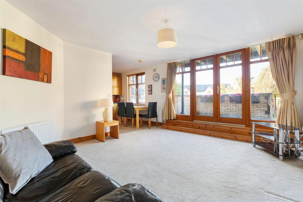 27 Woodbrook Hall 2 of 13