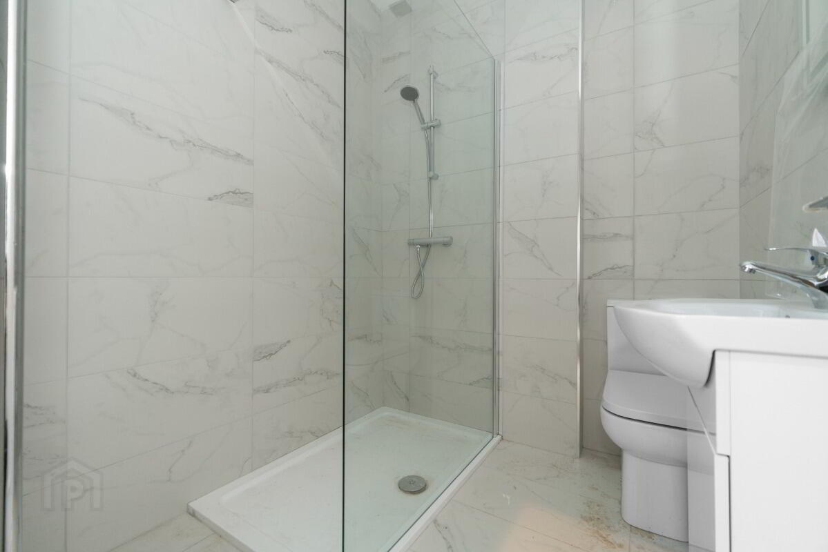 Apt 3, 17 Camden Street 10 of 10