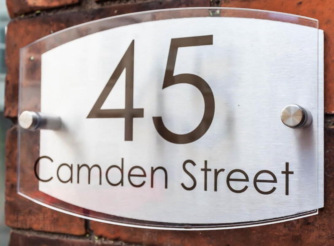 Apt 2, 45 Camden Street 18 of 18