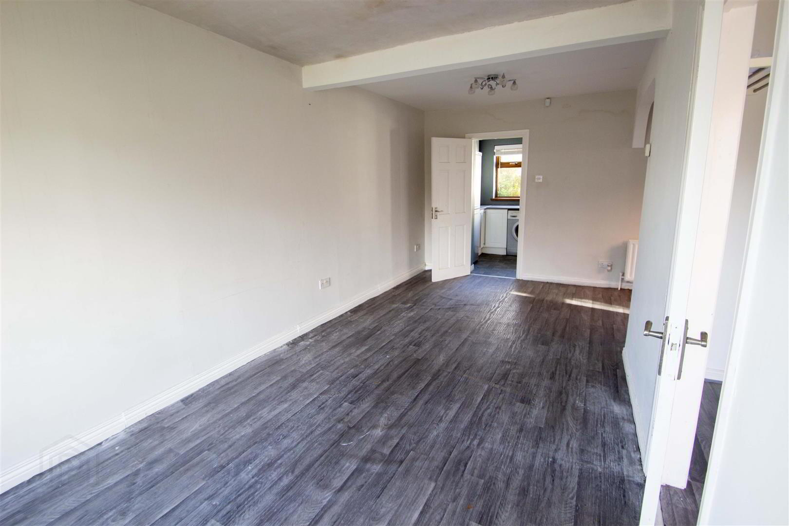 68 Andersonstown Park 3 of 15