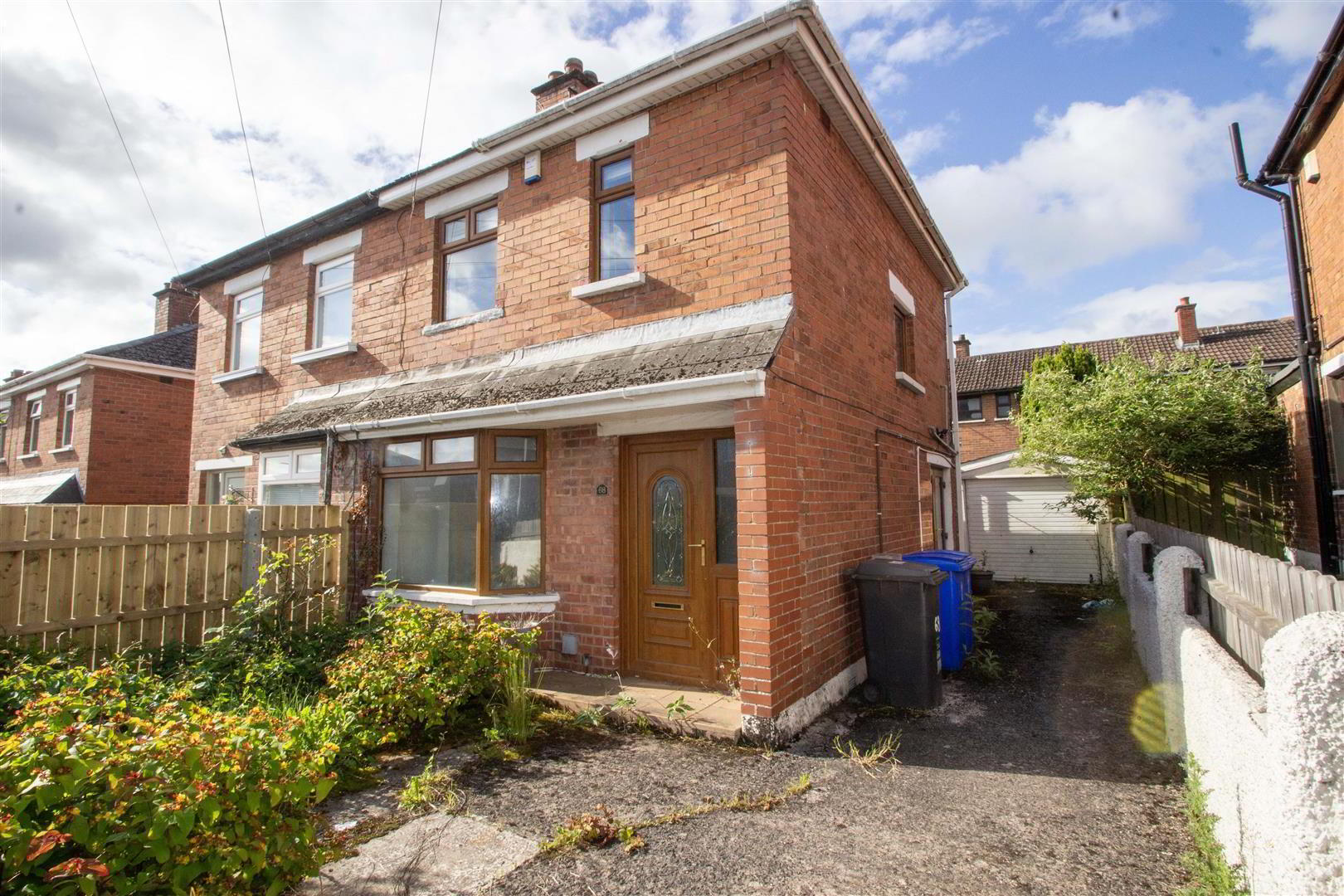 68 Andersonstown Park 1 of 15