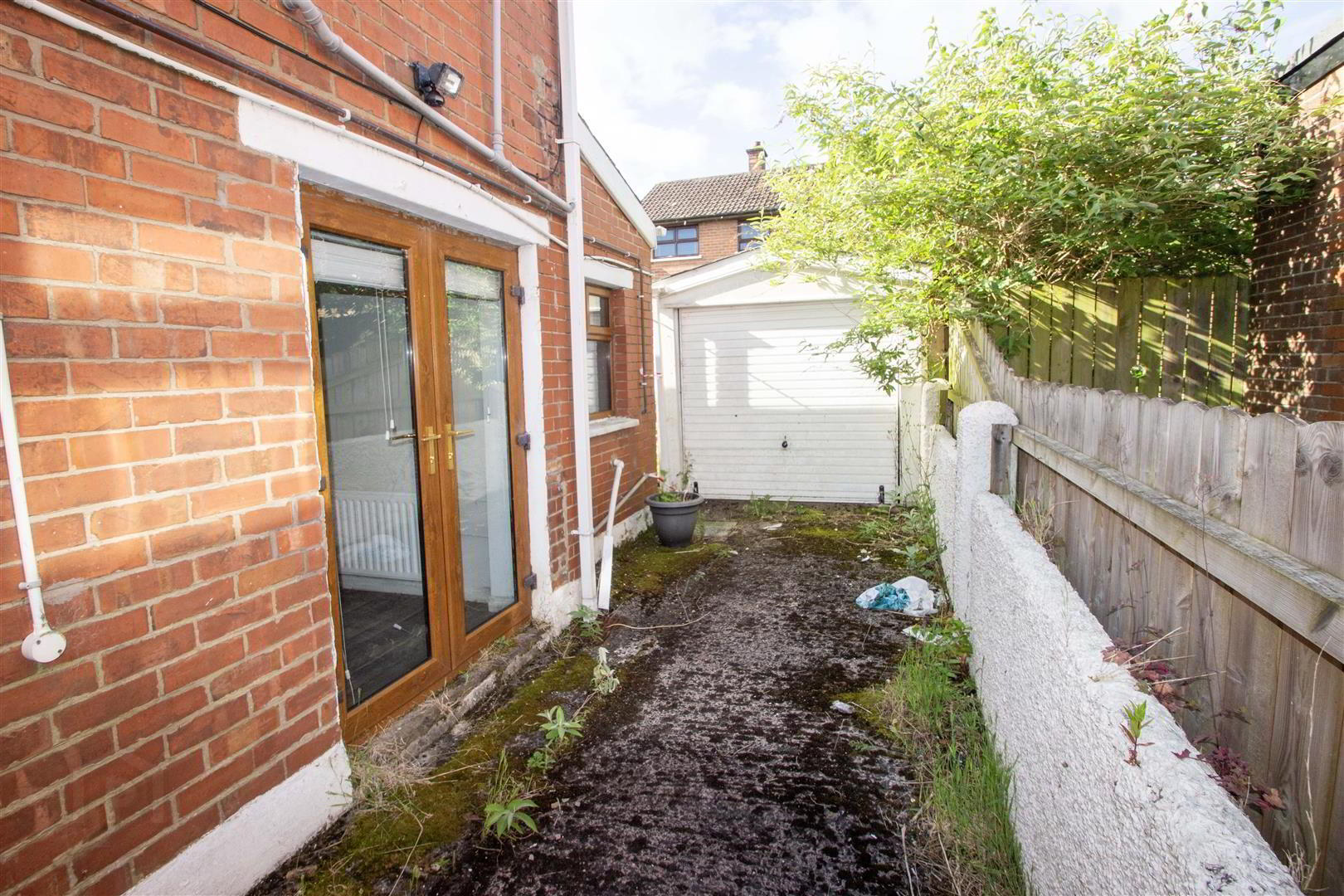 68 Andersonstown Park 14 of 15