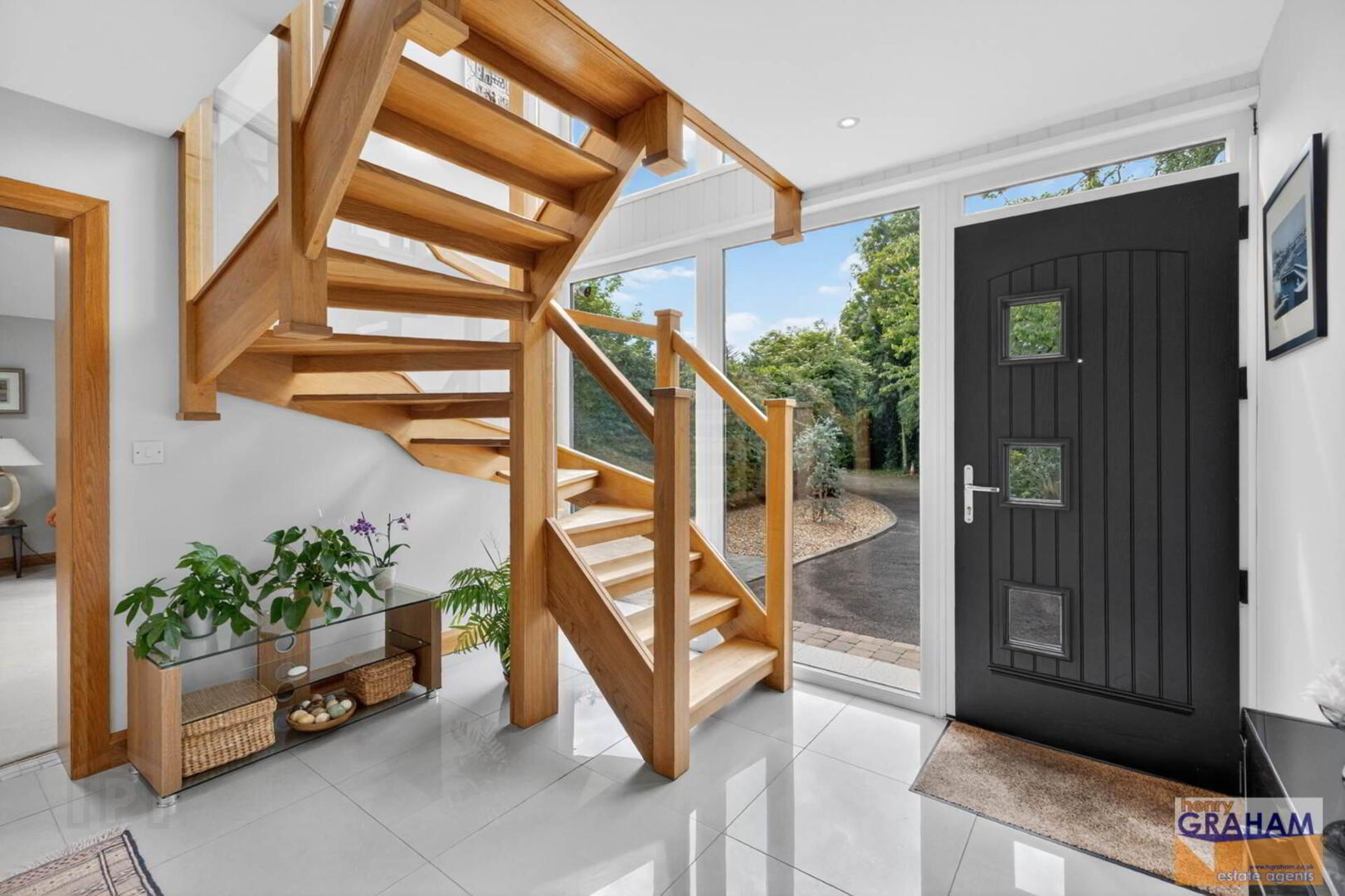 84 Belsize Road 2 of 36