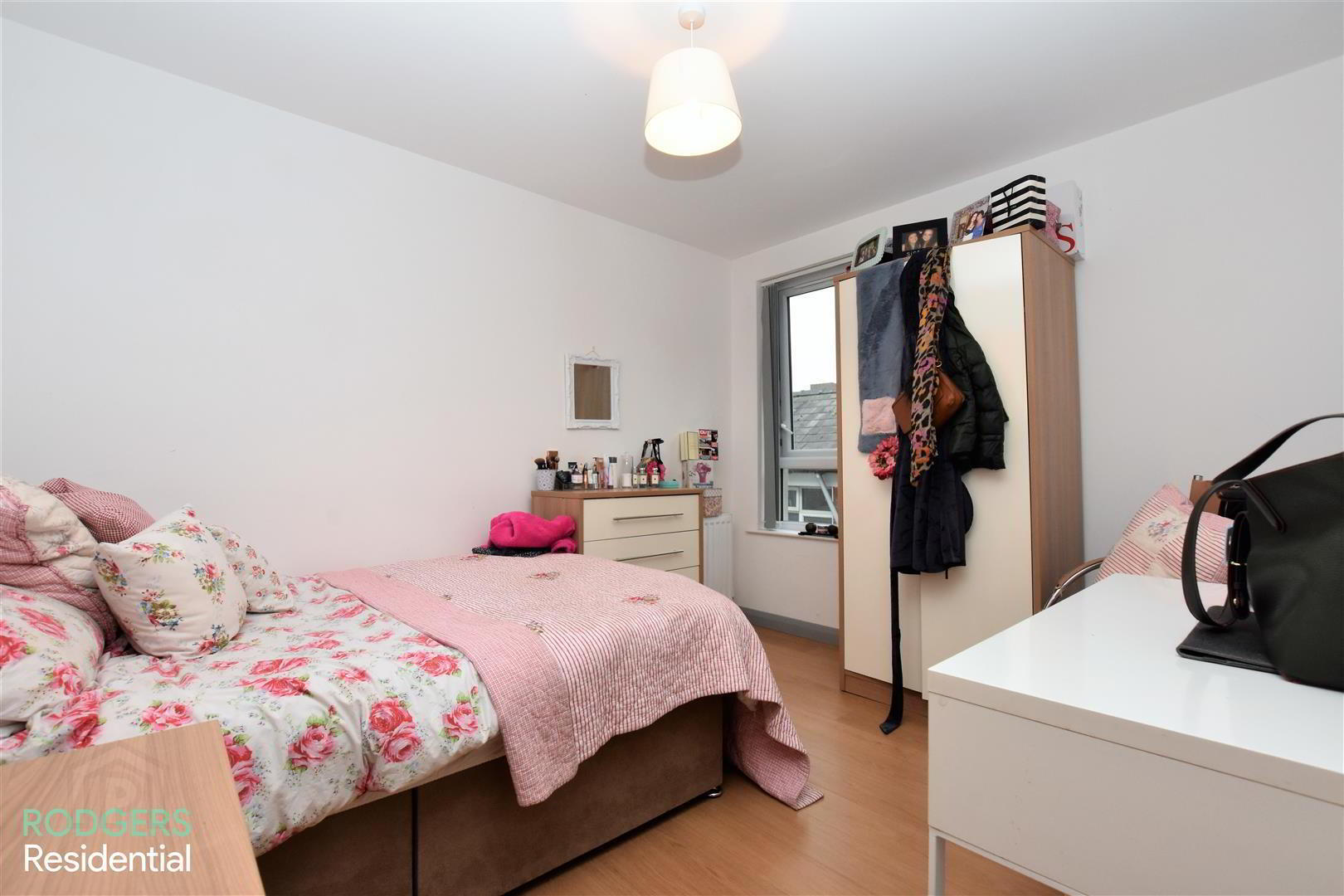Apt 12, 108-110 Eglantine Avenu 6 of 7
