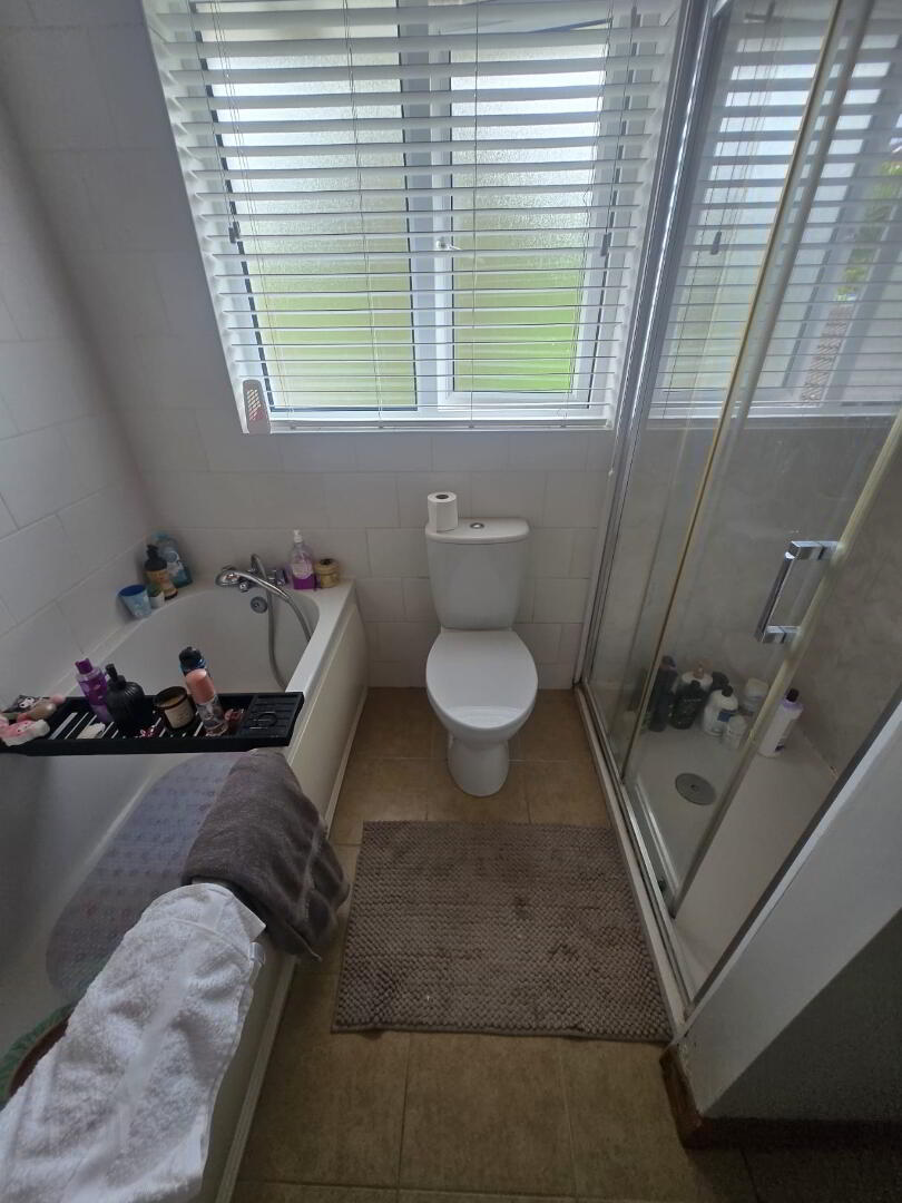 9 Orchard Crescent 14 of 15