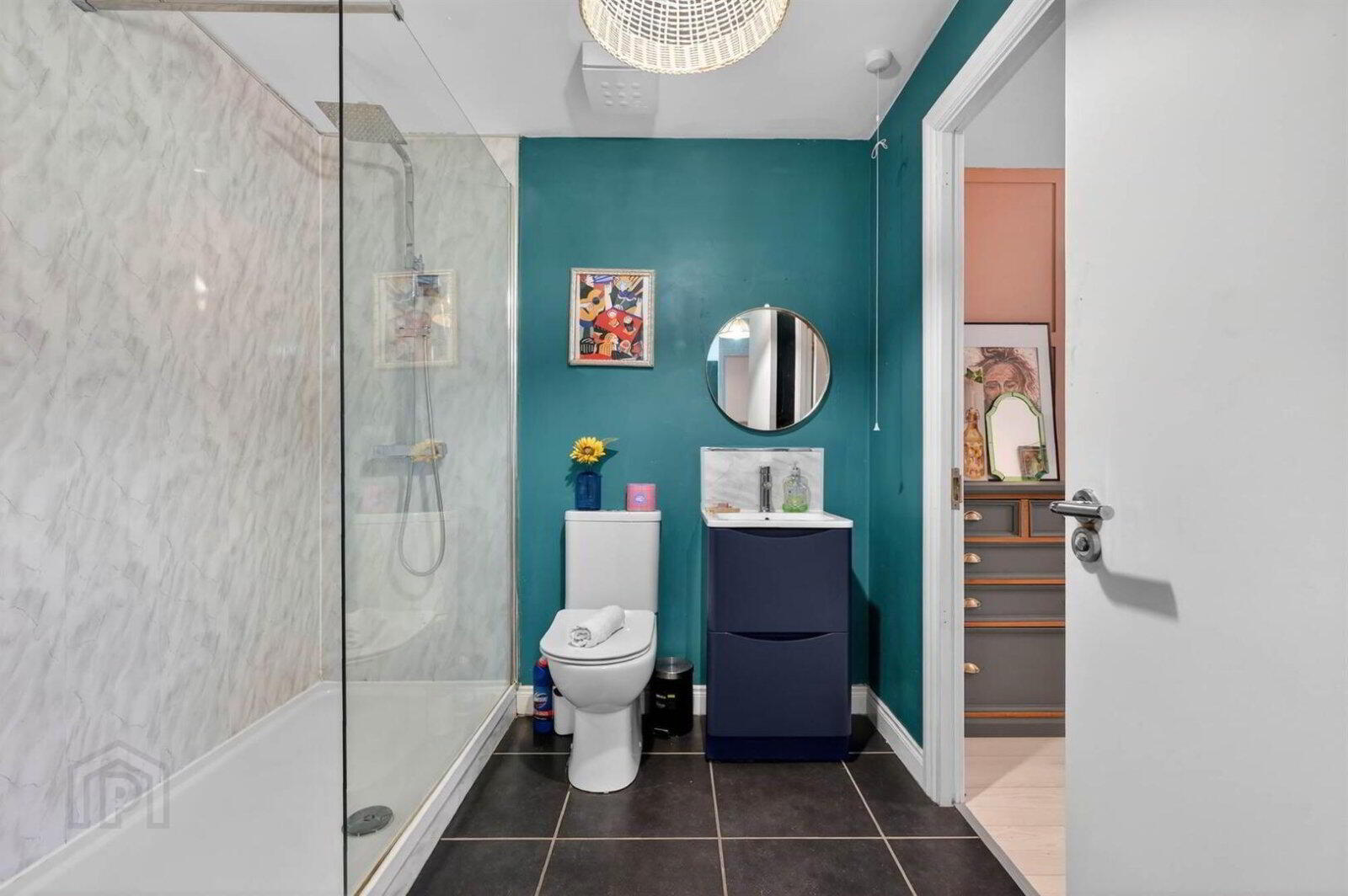 Apartment 28 9 Brown Square 15 of 16