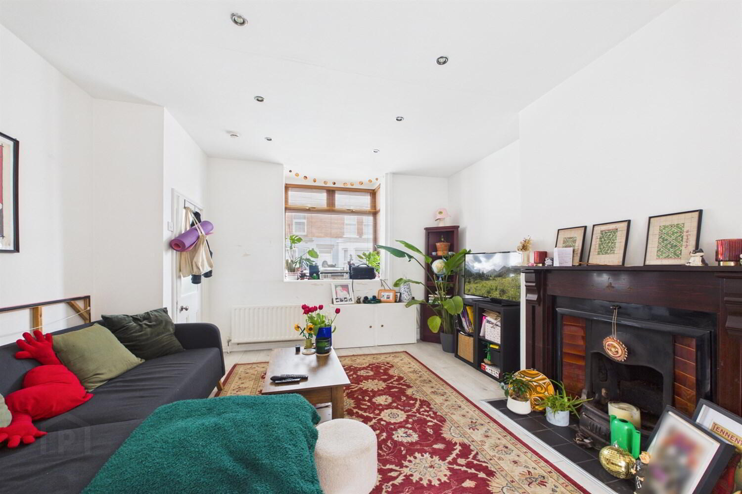 25 Rathcool Street 2 of 9