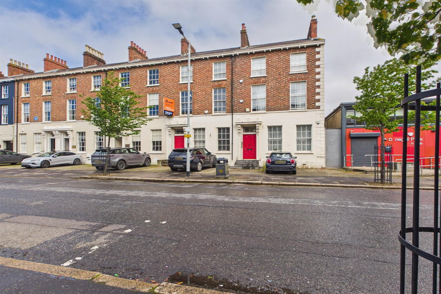 Apt 2, 70 Donegall Pass 1 of 8