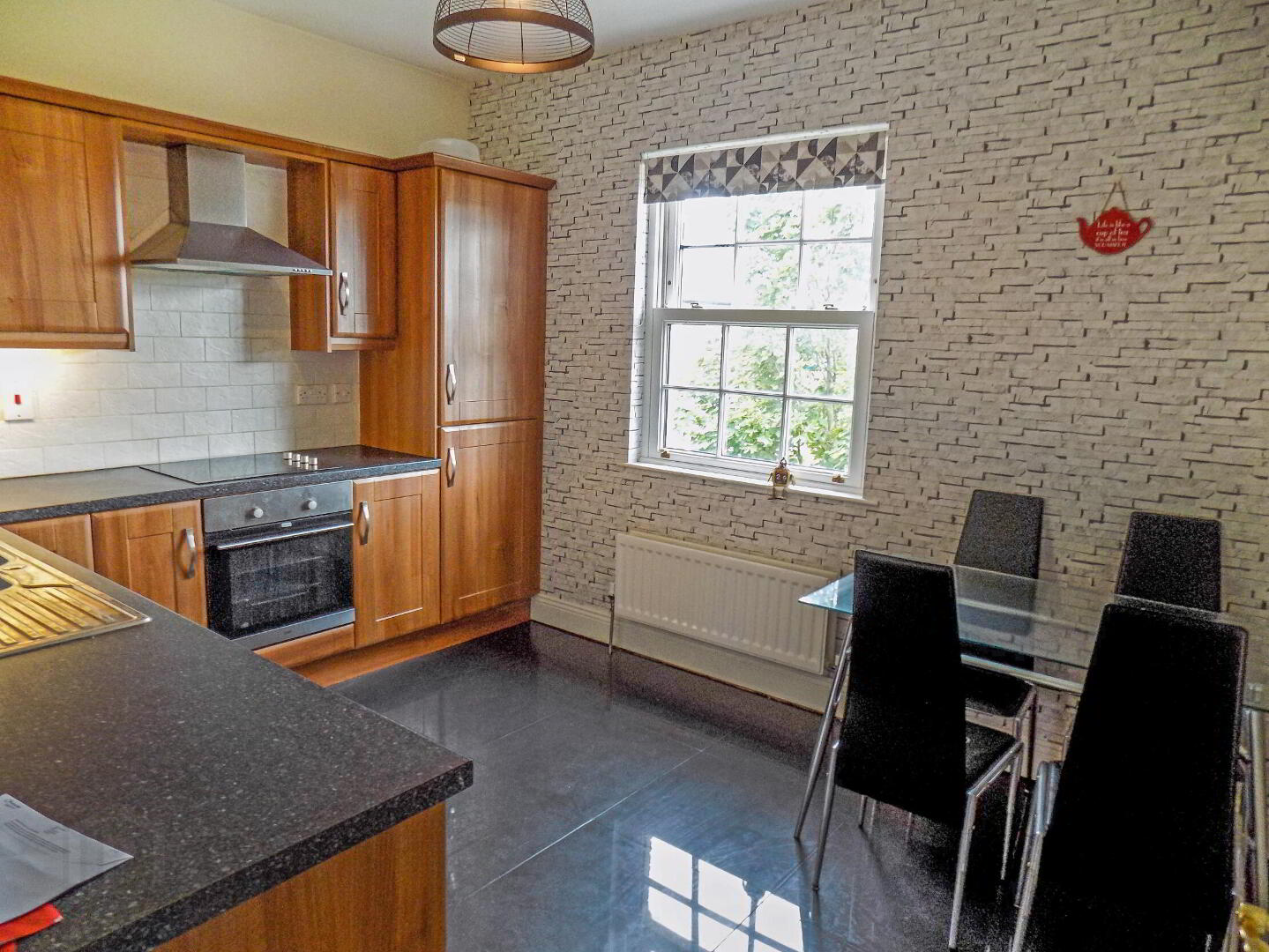 18 Breton Road 3 of 9