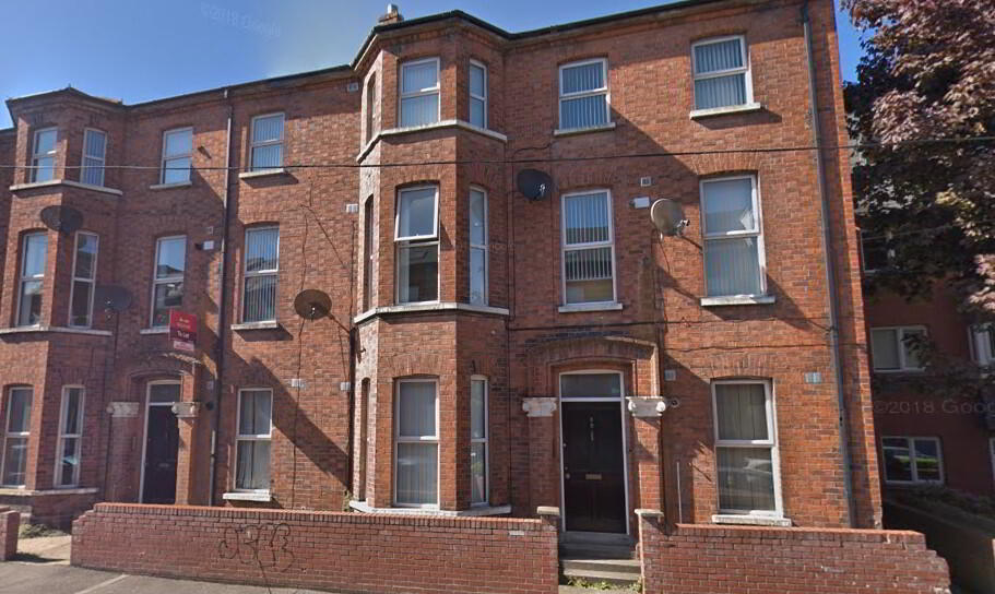Flat 4, 89 Fitzroy Avenue 1 of 1