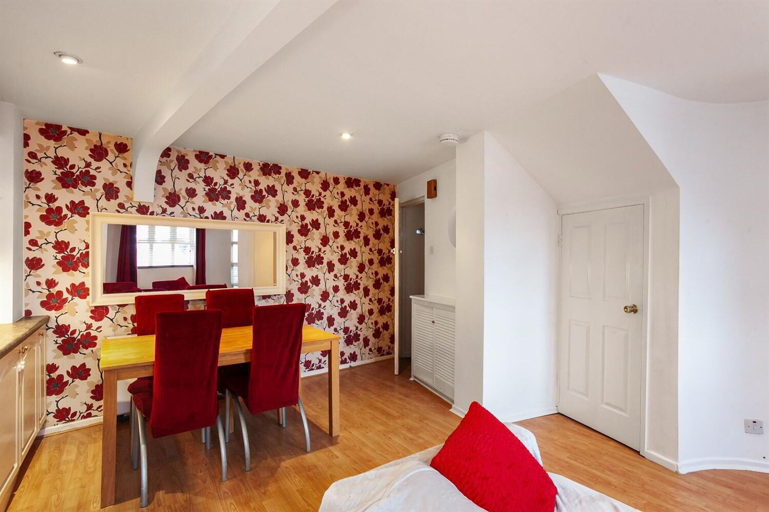 17 Sandringham Street 3 of 9