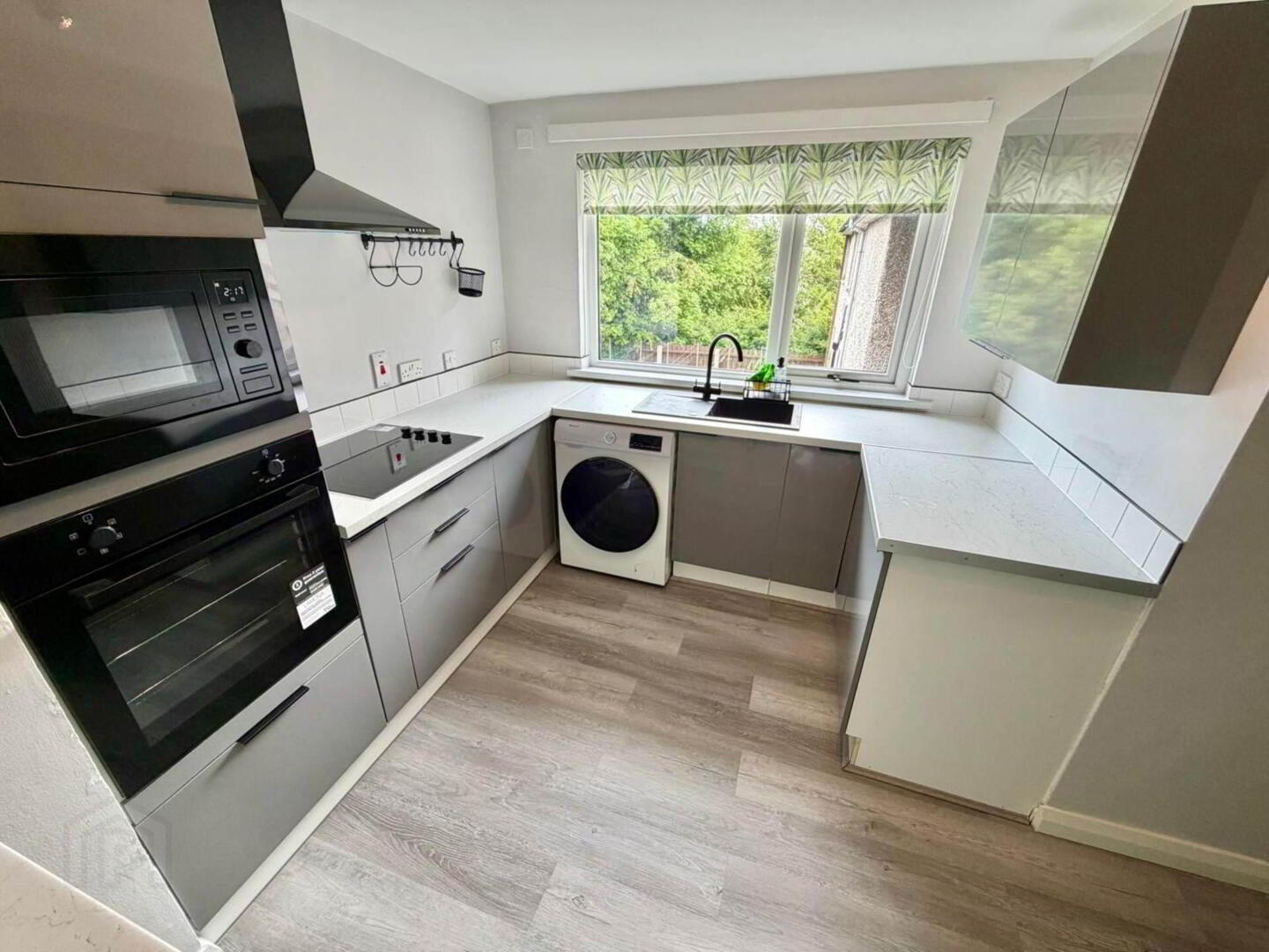 72e Doagh Road 3 of 10