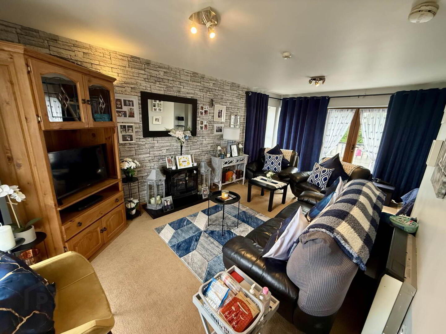 7 Wallace Court 3 of 32