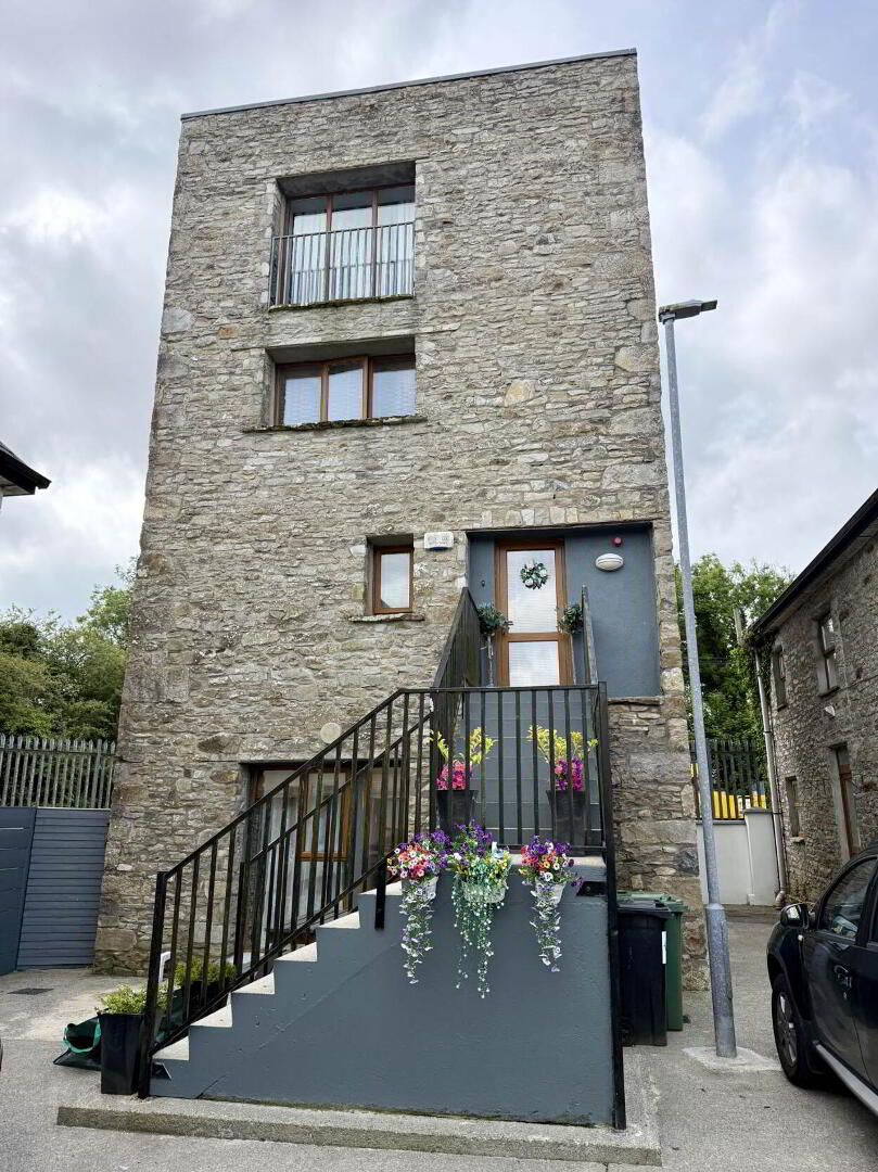 7 Wallace Court 31 of 32