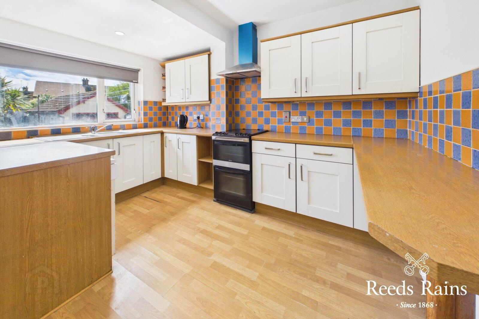100 Scrabo Road 3 of 14