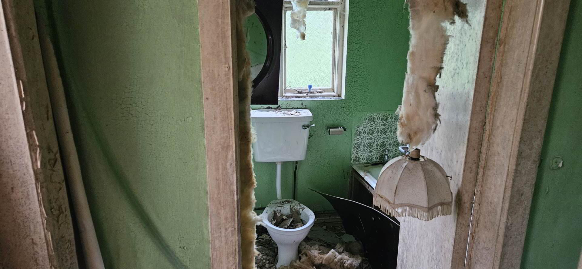 Derelict House, Tully Mountain 9 of 10