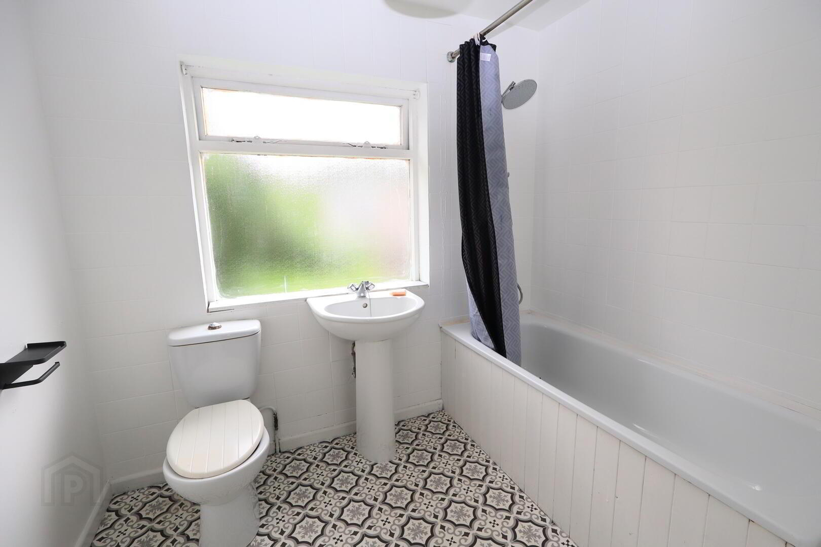 5 Whitewell Road 12 of 12