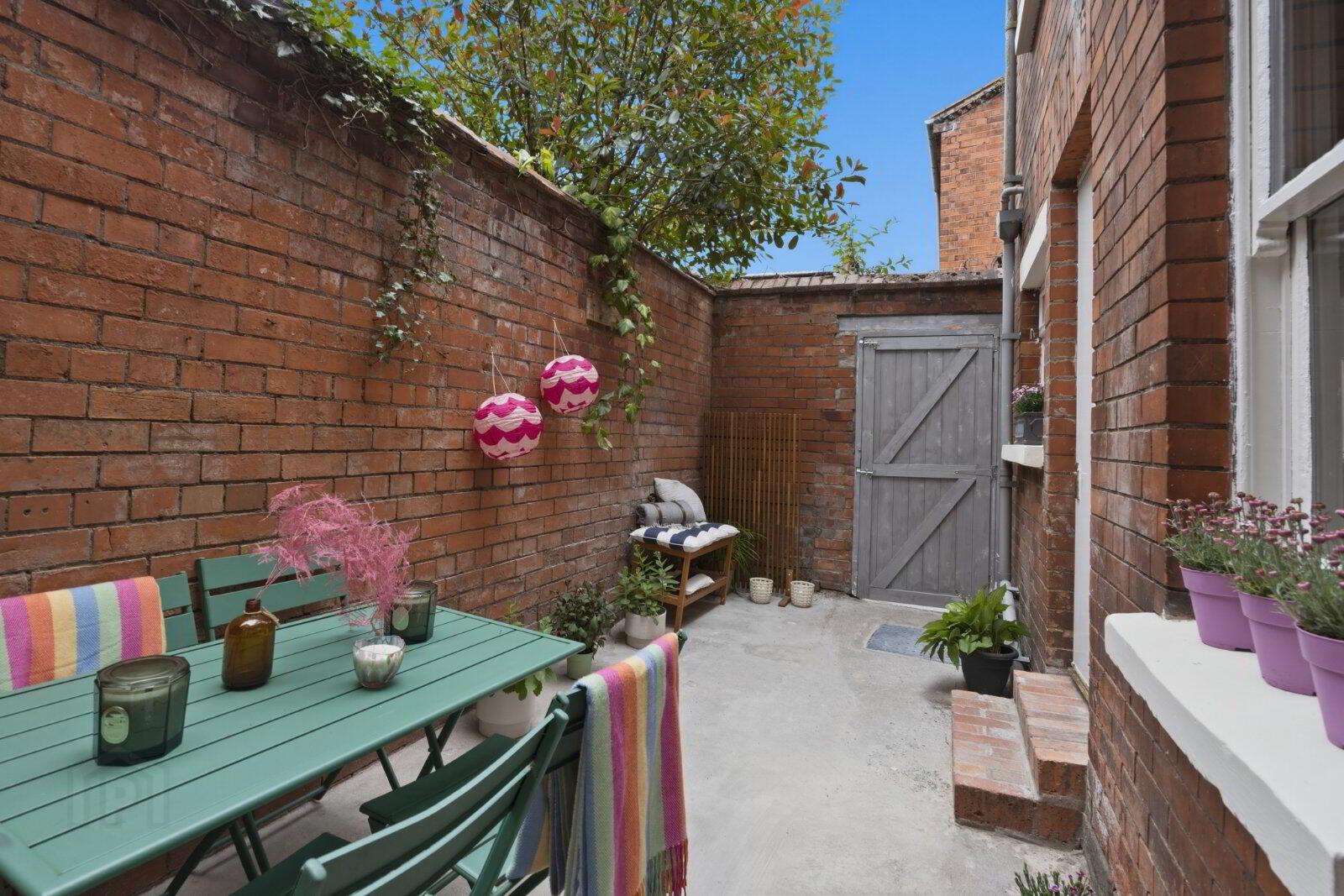 388 Ravenhill Road 28 of 29