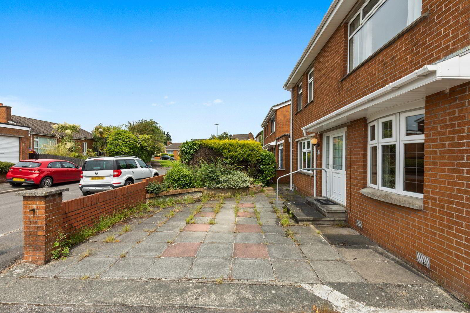 13 Ashdale Crescent 27 of 27