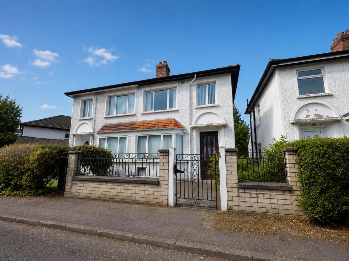 4 Ravenhill Crescent 1 of 10