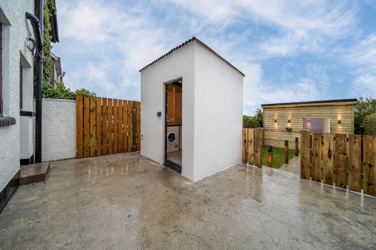 85 Joanmount Gardens 16 of 16