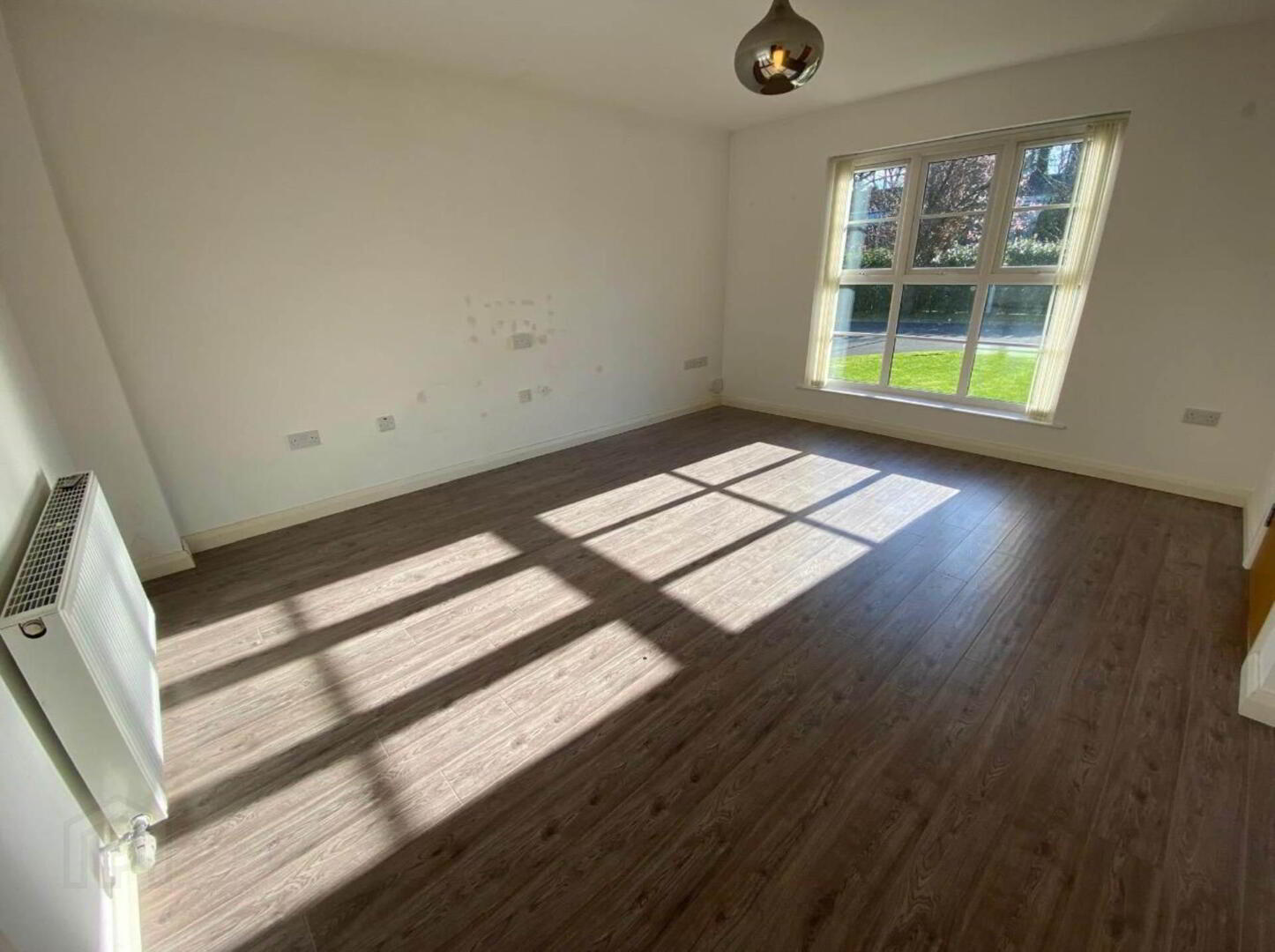10 Eaton Court 3 of 11