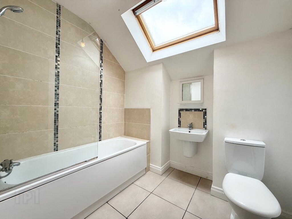 52 Sir Richard Wallace Road 8 of 8