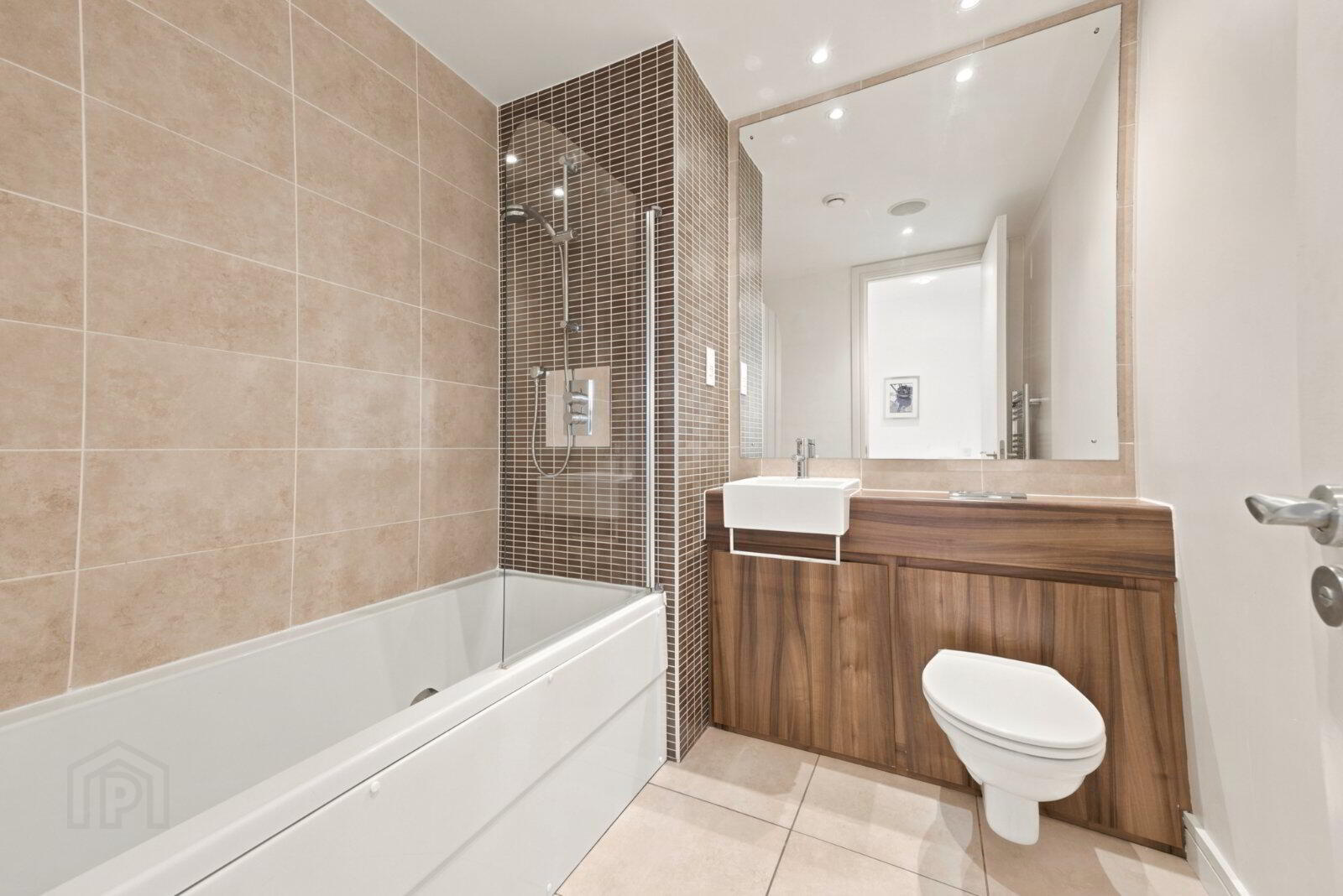 Apartment 12.34 The Arc 2K Queens Road 16 of 16