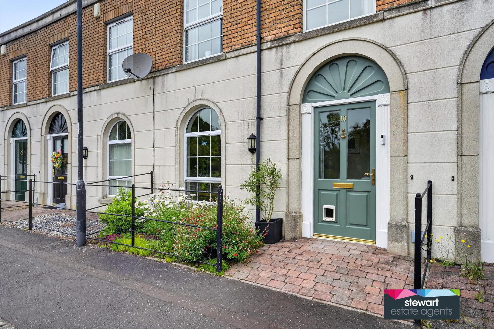 10 Glebe Crescent 3 of 33