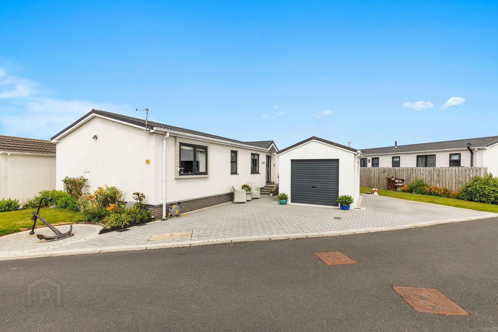 39 Seahaven Crescent 1 of 37