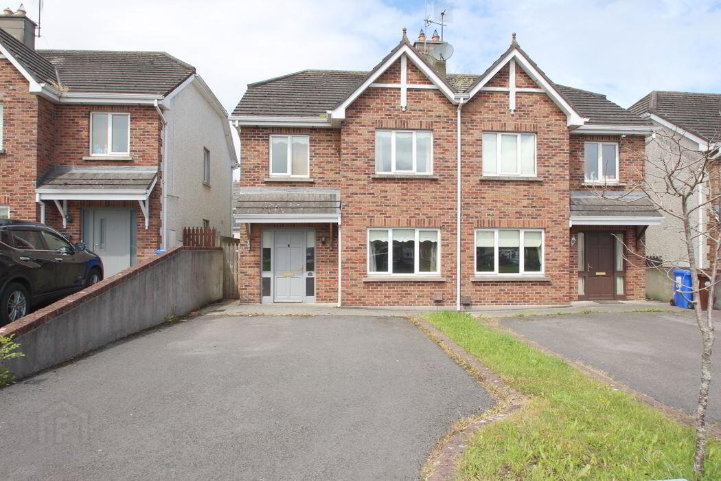 13 Chancery Park Way 1 of 10
