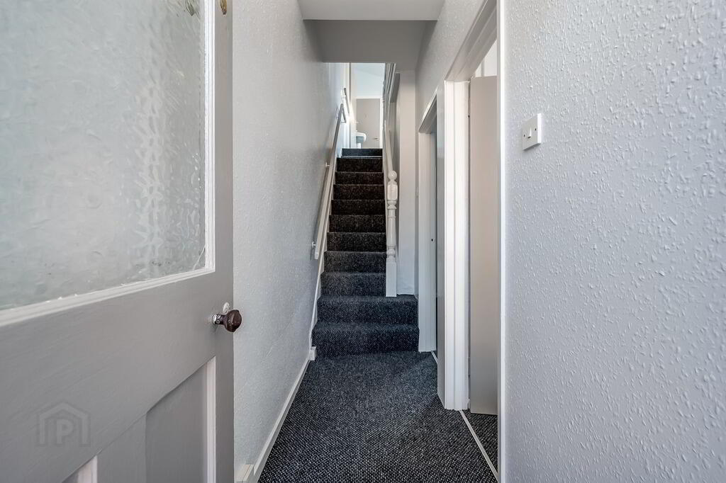 23 Lisburn Avenue 2 of 9