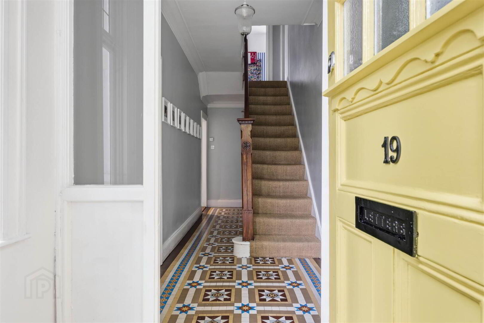 "Hillcrest", 19 Ormiston Park 3 of 41