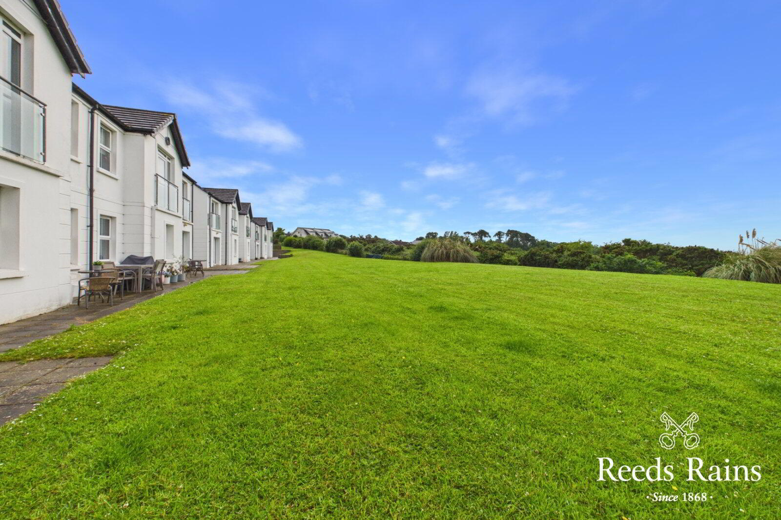 2 Rhanbuoy Gardens 16 of 16