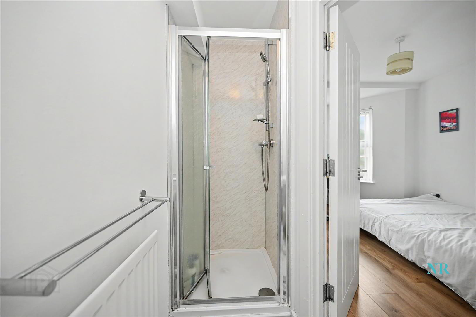 Apt 5, 1 Woodcot Avenue 8 of 9