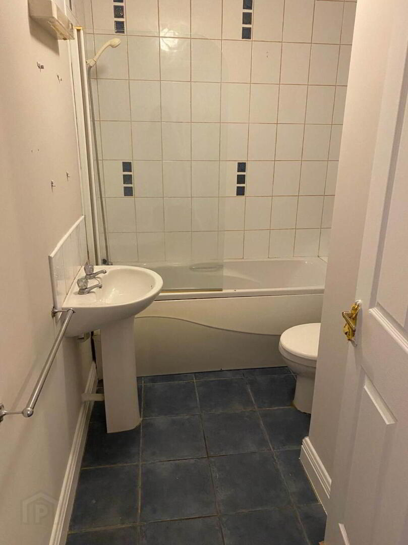 Apt 3, Balrath Wood 8 of 8