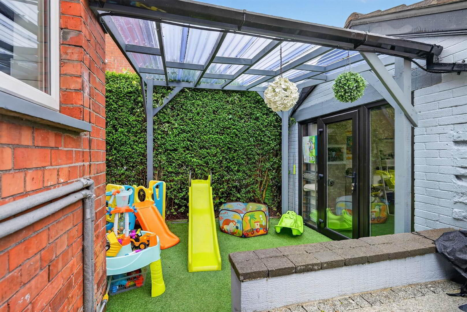 105 Upper Lisburn Road 34 of 35