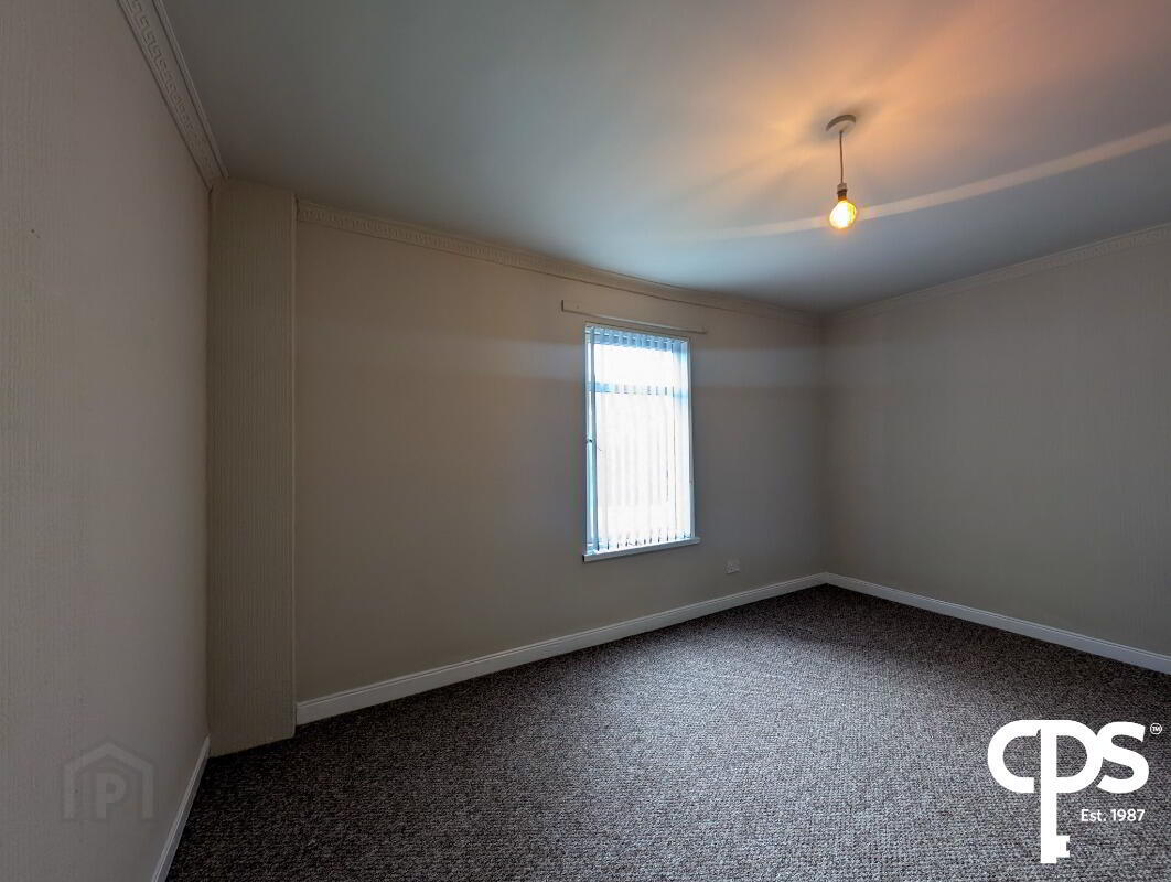 78 Obins Street 7 of 8