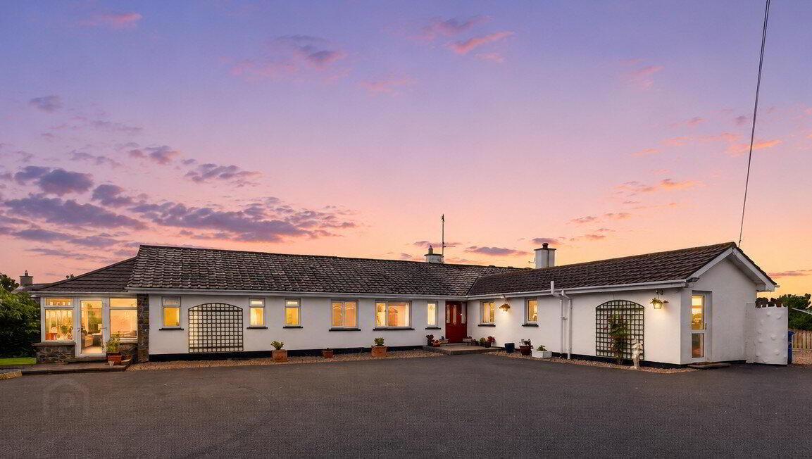 Rock Cottage, 44 Carrowdore Road 1 of 62