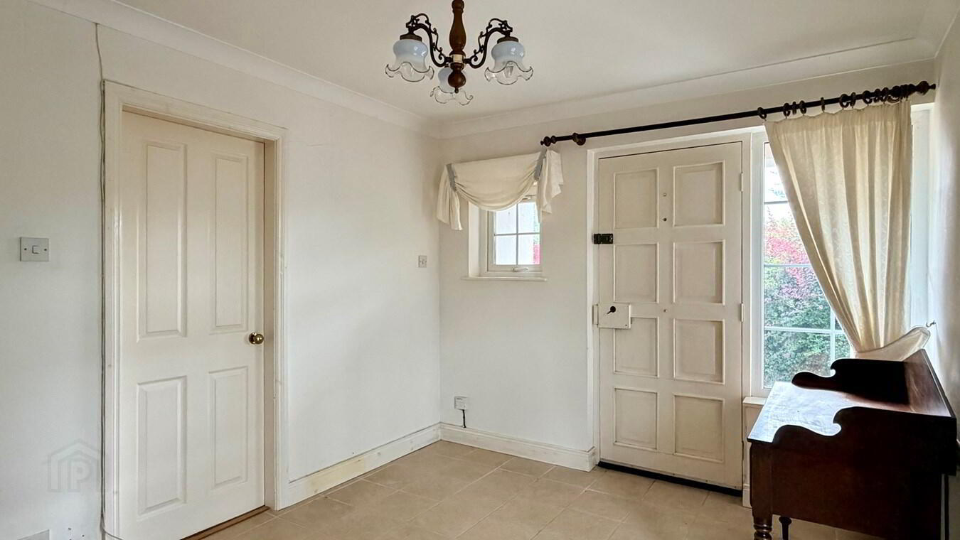 140 Armagh Road 3 of 17