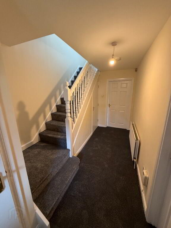 85 Carrigart Crescent 2 of 11