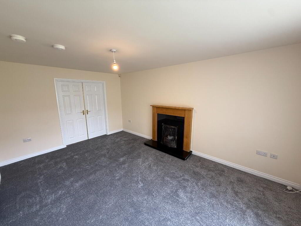 85 Carrigart Crescent 3 of 11