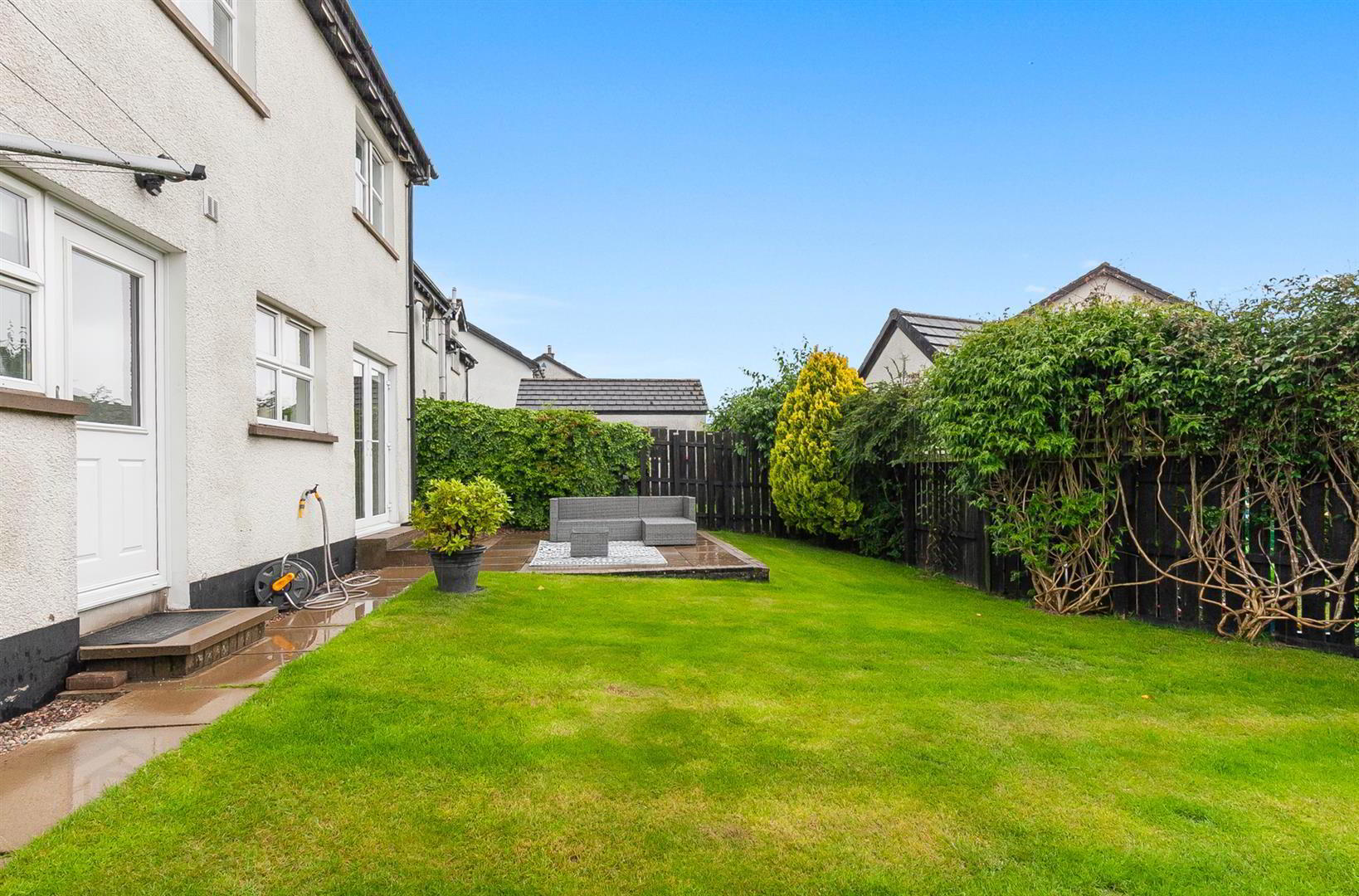 19 Huntingdale Green 26 of 26