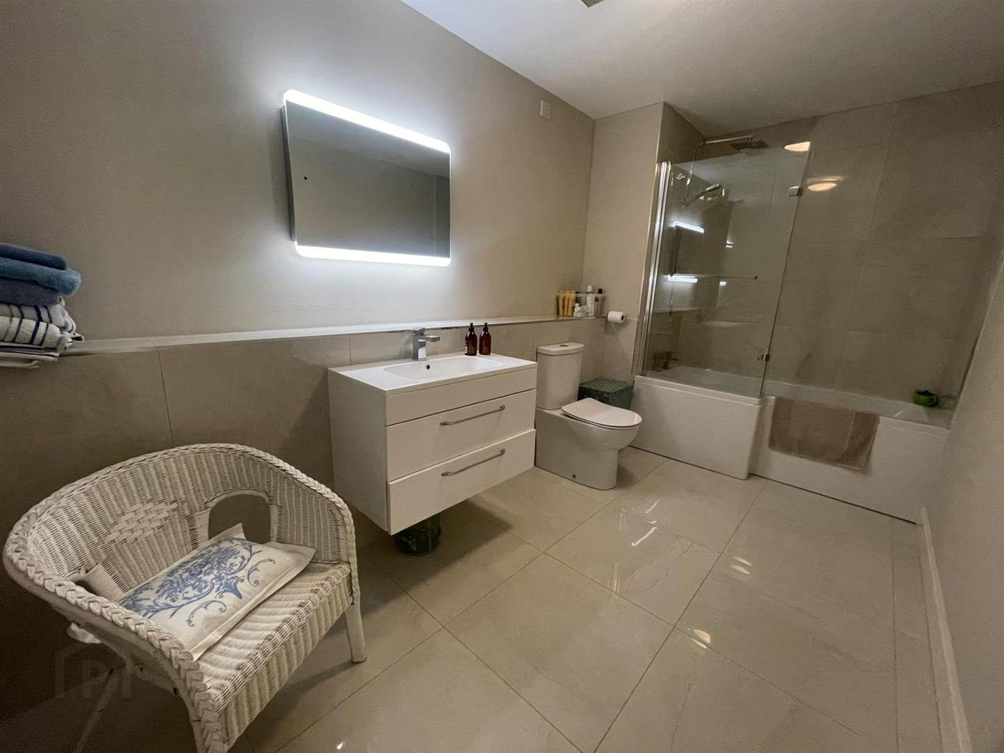 Apt 14, Danesfort 9 of 9