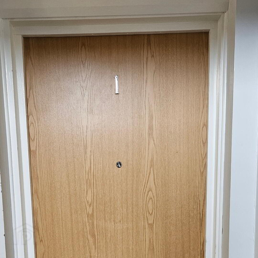 Unit 1, 1B Ravenscroft Avenue 1 of 15